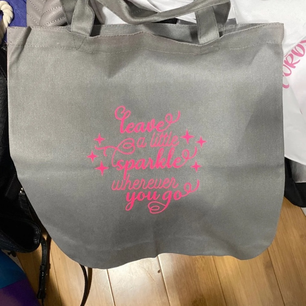 Leave a little sparkle tote